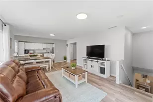 543 Quisset Ct, Warwick, RI 02886 - Photo 17