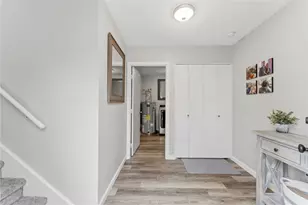 543 Quisset Ct, Warwick, RI 02886 - Photo 11