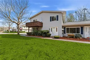 543 Quisset Ct, Warwick, RI 02886 - Photo 9