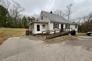 832 Phillips Hill Rd, Coventry, RI 02816 - Photo 3