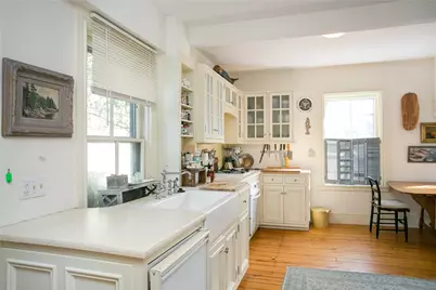 94 Spring Street #2, Newport, RI 02840 - Photo 15