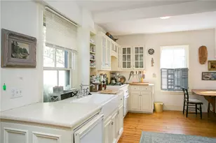 94 Spring St, Newport, RI 02840 - Photo 15