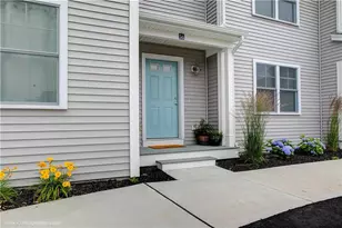 56 Mariner Way, Middletown, RI 02842 - Photo 3