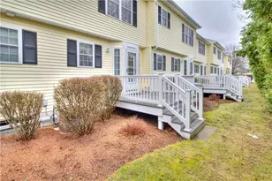 25 Hyde Ave, Pawtucket, RI 02861 - Photo 3