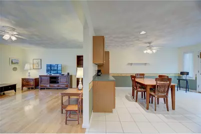 25 Hyde Avenue, Pawtucket, RI 02861 - Photo 9