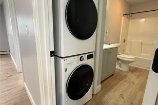 61 Vale St, Pawtucket, RI 02860 - Photo 13