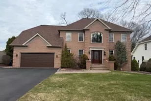 19 Susan Dr, Cumberland, RI 02864 - Photo 5