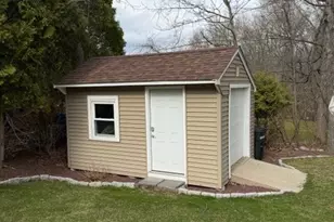 19 Susan Dr, Cumberland, RI 02864 - Photo 3