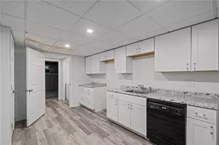 31 Hemlock Ave, Narragansett, RI 02882 - Photo 25