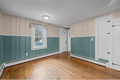 31 Hemlock Avenue, Narragansett, RI 02882 - Photo 15