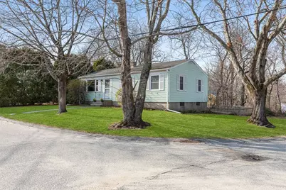 32 Overhill Road, Warren, RI 02885 - Photo 3