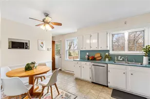 32 Overhill Rd, Warren, RI 02885 - Photo 15