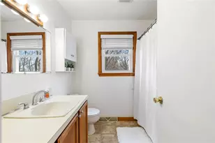 32 Overhill Rd, Warren, RI 02885 - Photo 31