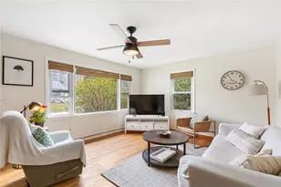 32 Overhill Rd, Warren, RI 02885 - Photo 13