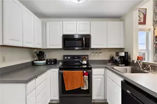 26 Pier Rd, Portsmouth, RI 02872 - Photo 15