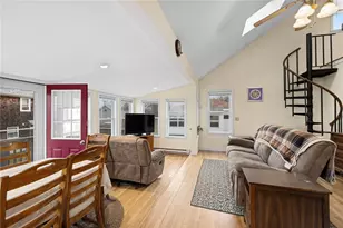 26 Pier Rd, Portsmouth, RI 02872 - Photo 9