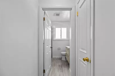 4 Weetamoe Road, Middletown, RI 02842 - Photo 17