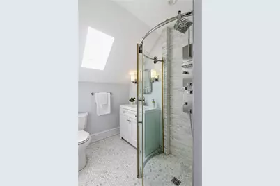 60 Prospect Hill Street, Newport, RI 02840 - Photo 17