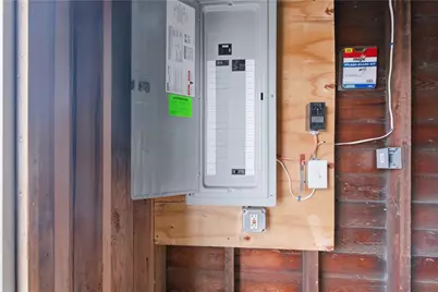 1009 Main Street, West Warwick, RI 02893 - Photo 7