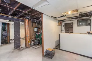 95 Corinth St, Providence, RI 02907 - Photo 27