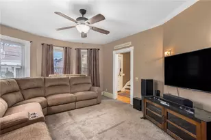 95 Corinth St, Providence, RI 02907 - Photo 5