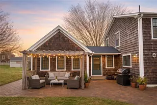 2678 E Main Rd, Portsmouth, RI 02871 - Photo 1