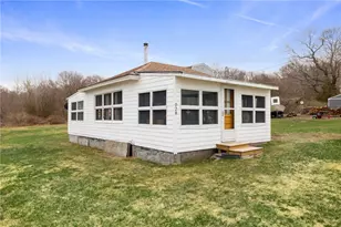 28 Pier Rd, Portsmouth, RI 02872 - Photo 3