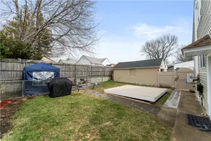 11 La Salle Dr, Providence, RI 02908 - Photo 31