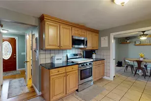 33 Teakwood Dr W, Coventry, RI 02816 - Photo 11