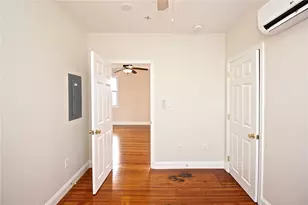 668 Thames St, Newport, RI 02840 - Photo 27