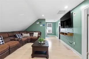 35 Allen Ave, Pawtucket, RI 02860 - Photo 21