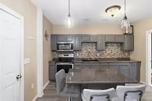 35 Allen Ave, Pawtucket, RI 02860 - Photo 5