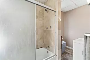 35 Allen Ave, Pawtucket, RI 02860 - Photo 19