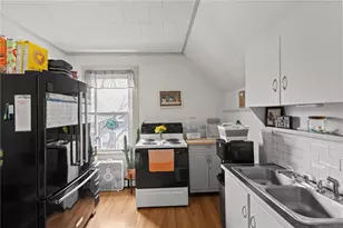 469 Winter St, Woonsocket, RI 02895 - Photo 21