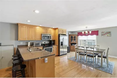 272 Cass Avenue #3, Woonsocket, RI 02895 - Photo 3