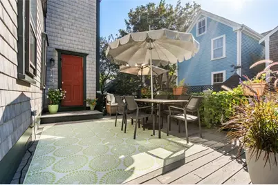 16 Bridge Street, Newport, RI 02840 - Photo 11