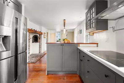 16 Bridge Street, Newport, RI 02840 - Photo 17