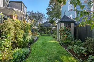 16 Bridge St, Newport, RI 02840 - Photo 9