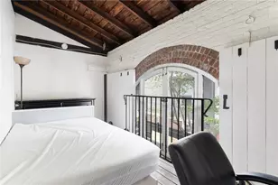 369 Thayer St, Providence, RI 02906 - Photo 15