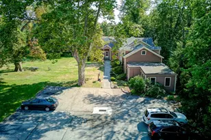 97 Narragansett Ave, Newport, RI 02840 - Photo 3