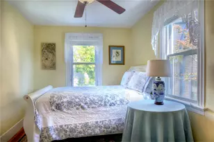 98 John St, Newport, RI 02840 - Photo 11