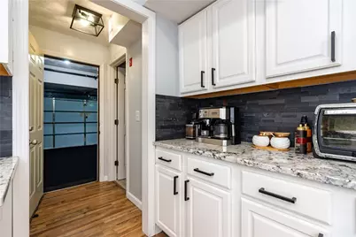 195 Oakland Beach Avenue, Warwick, RI 02889 - Photo 23
