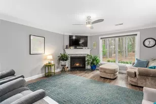 37 Rivers Edge Dr, Coventry, RI 02816 - Photo 5