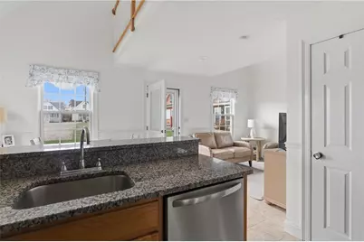 64 Burnside Avenue, Narragansett, RI 02882 - Photo 9