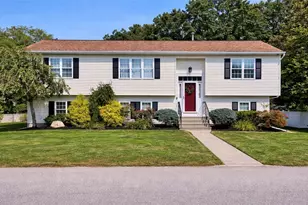 30 Sprague Cir, Johnston, RI 02919 - Photo 3
