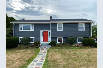 14 Pocahontas Drive, Middletown, RI 02842 - Photo 1