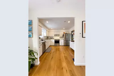 14 Pocahontas Drive, Middletown, RI 02842 - Photo 7