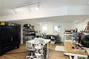 14 Pocahontas Dr, Middletown, RI 02842 - Photo 25