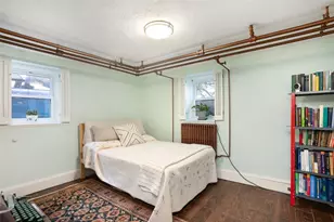 23 S Angell St, Providence, RI 02906 - Photo 17