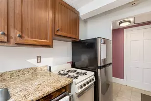 23 S Angell St, Providence, RI 02906 - Photo 9